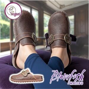 Blowfish Malibu Women’s Skylar Distressed Studded Brown Vegan Clogs Sz 8.5